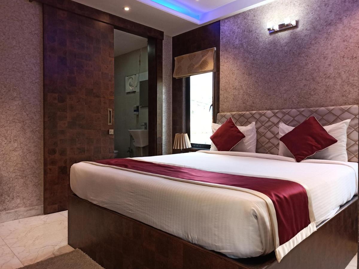 Hotel A P Home'S - A Boutique Hotel Guwahati Ngoại thất bức ảnh