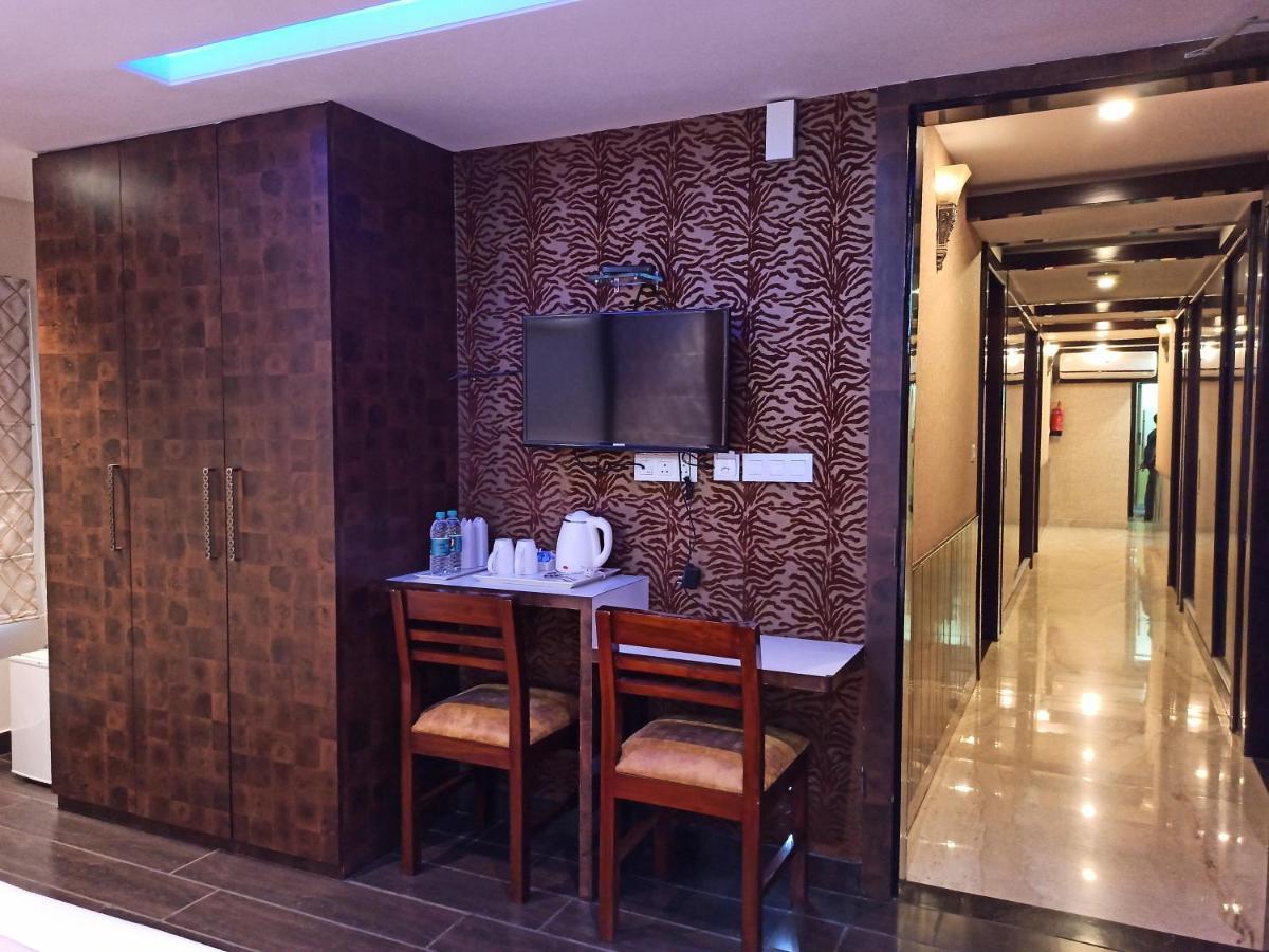 Hotel A P Home'S - A Boutique Hotel Guwahati Ngoại thất bức ảnh