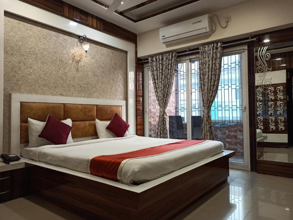 Hotel A P Home'S - A Boutique Hotel Guwahati Ngoại thất bức ảnh